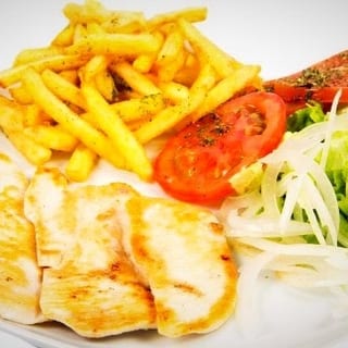 Pollo Asado Con Tostones (Salted Plantain Crisps)