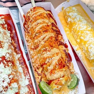 Elote Con Chamoy y Tajin