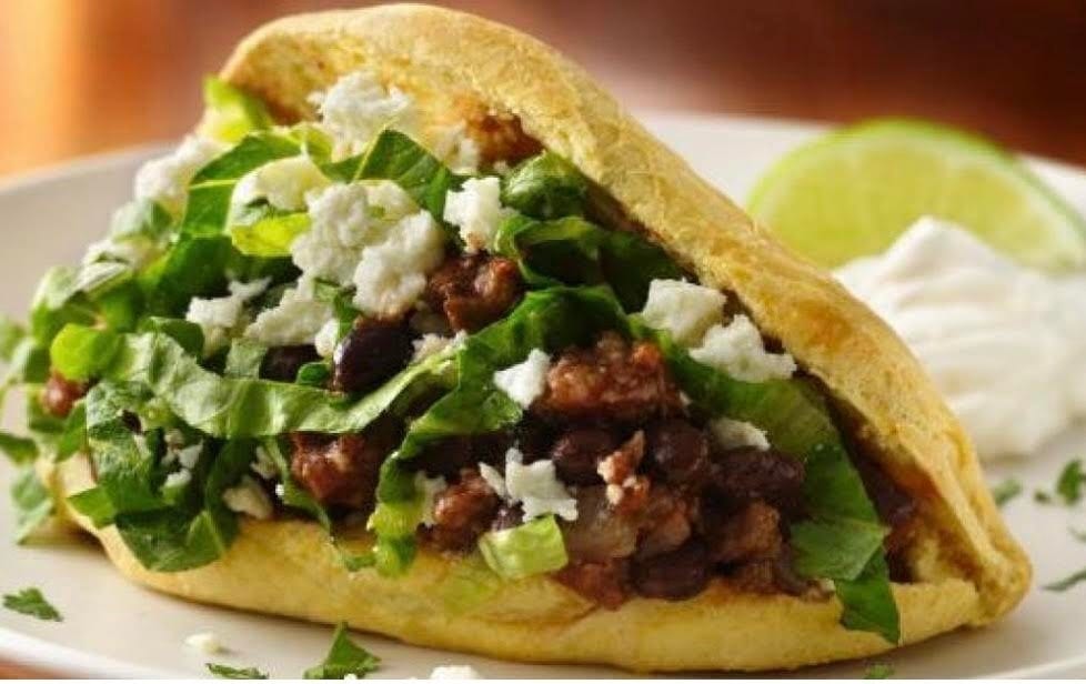 Gordita Suadero (Shredded Beef).