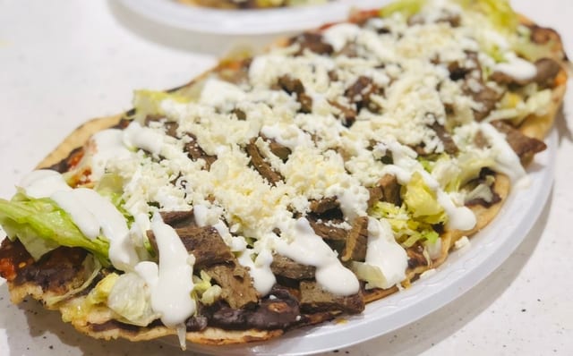 Huarache Carne Asada (Grilled Steak).